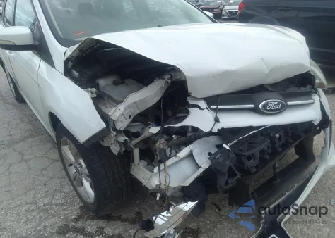 2014 Ford Focus Se z USA, uszkodzony, nr VIN 1FADP3F26EL302525